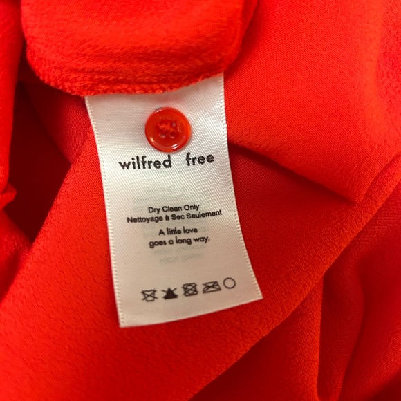 WILFRED, Aritzia Red Short Sleeve Blouse, Button up, Tie Front - size Medium - Picture 7 of 8